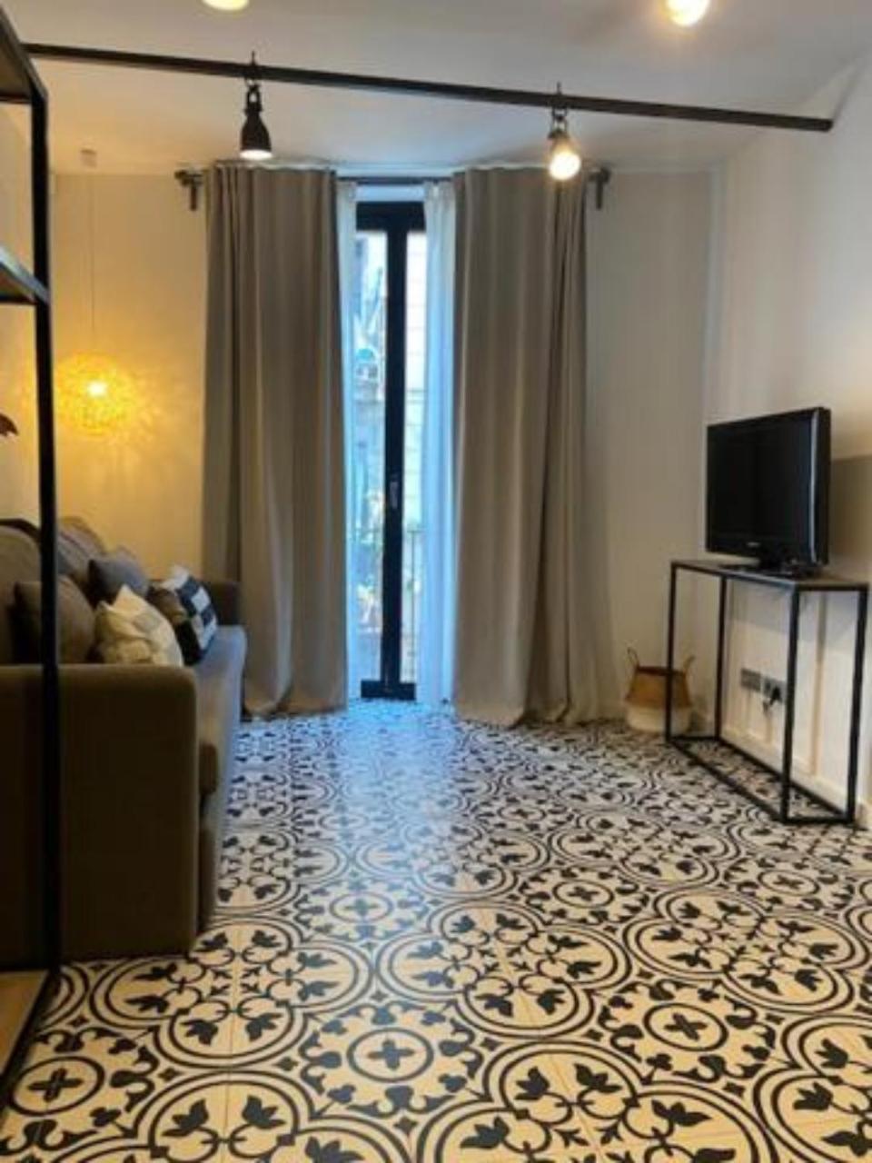 Liceu Apartments By Gaiarooms Barcelona Exteriér fotografie